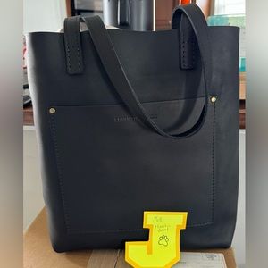 Portland Leather Goods Black classic full size crossbody